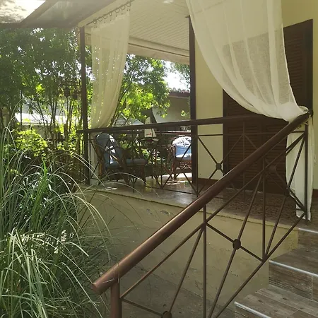 Tatil Evi Bamboo Garden Nea Iraklia